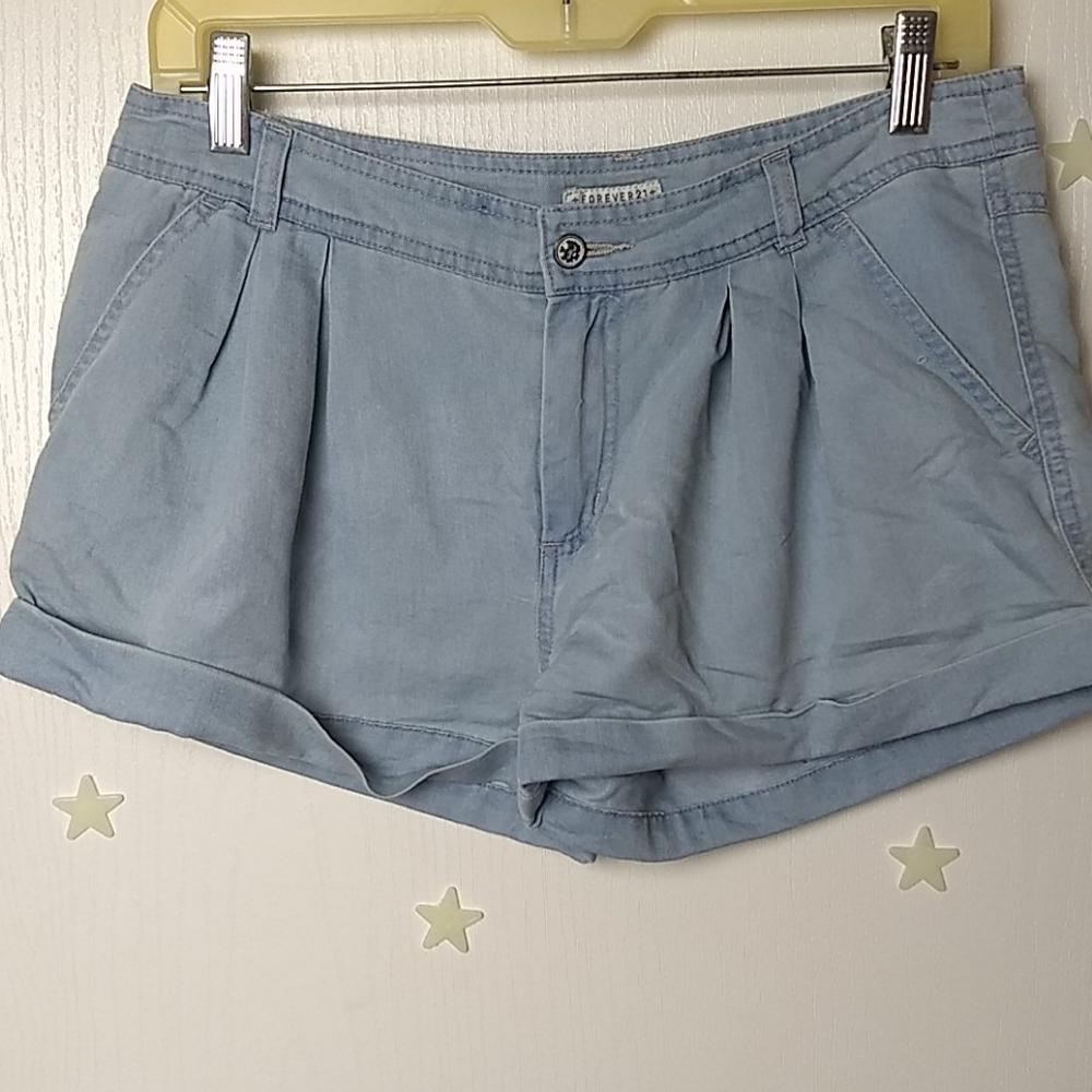 Forever 21 shorts size 28
